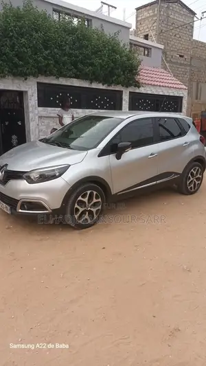 Renault Captur 0.9 Petrol FWD 2016 Gris