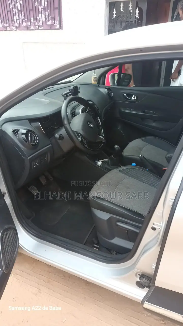 Renault Captur 0.9 Petrol FWD 2016 Gris