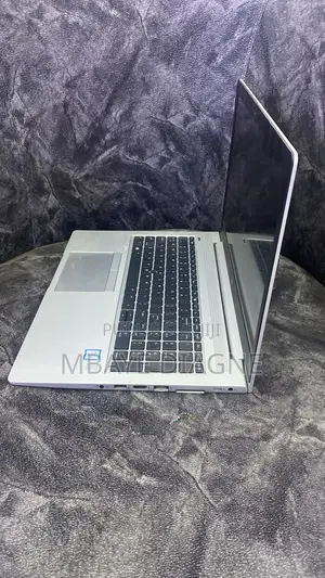 Nouveau HP EliteBook 840 G6 16GB Intel Core i7 SSD 256GB