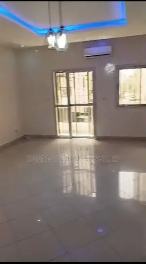 3chbre Appartement dans Ngor à Louer