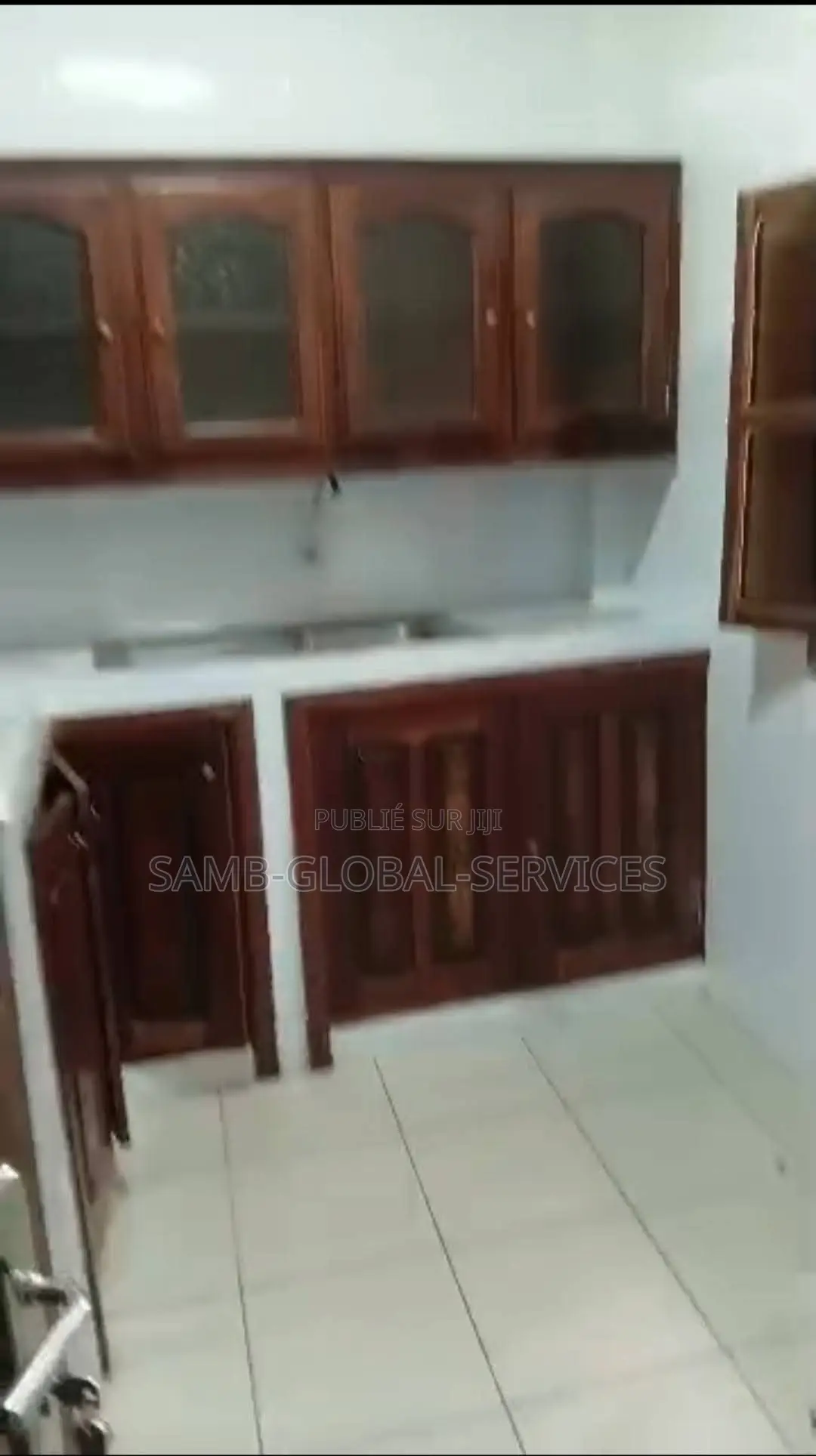 3chbre Appartement dans Ngor à Louer