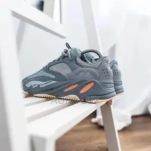 Original Adidas Yeezy Boots 700 V2