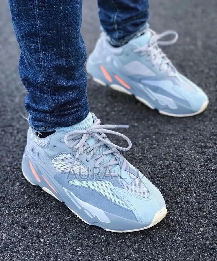 Original Adidas Yeezy Boots 700 V2