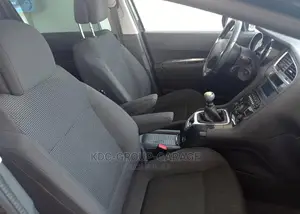 PEUGEOT 5008 1.6 HDi Allure 2015 Autre