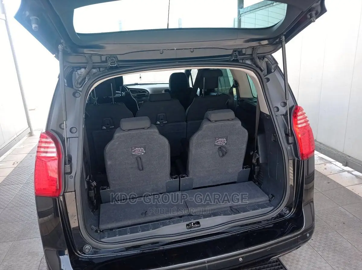 PEUGEOT 5008 1.6 HDi Allure 2015 Autre