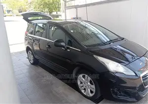 PEUGEOT 5008 1.6 HDi Allure 2015 Autre
