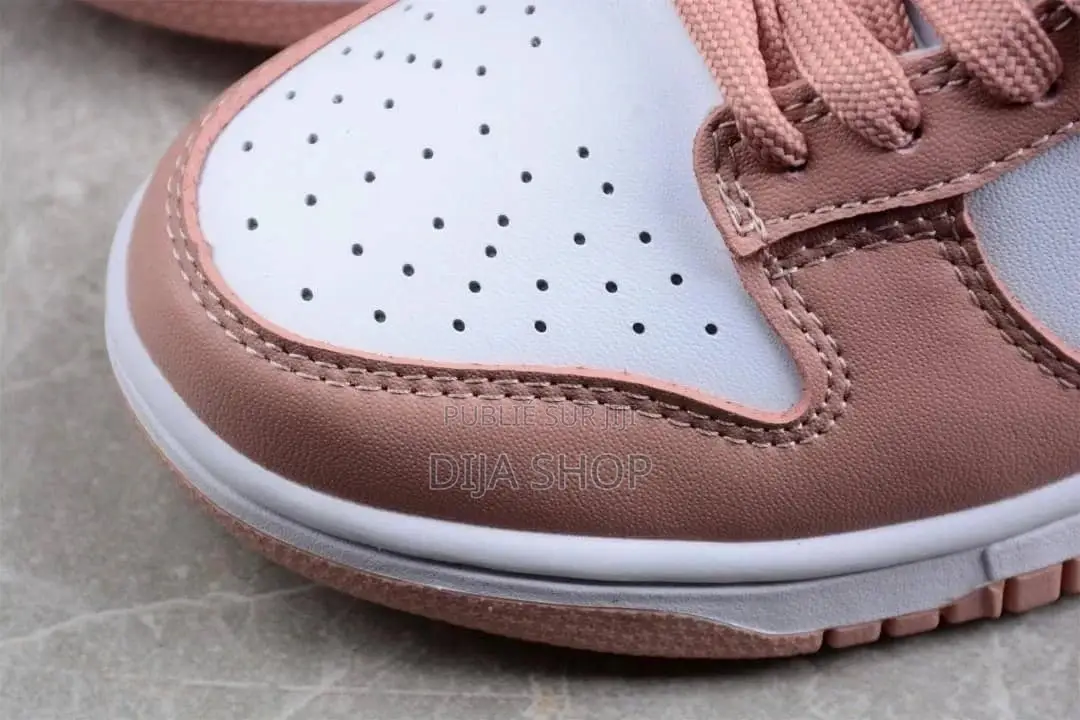 Nike Dunk Low Disponible