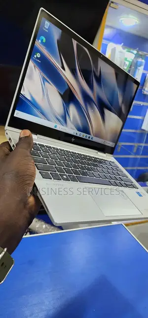 New HP EliteBook 830 G8 16GB Intel Core I5 SSD 512GB