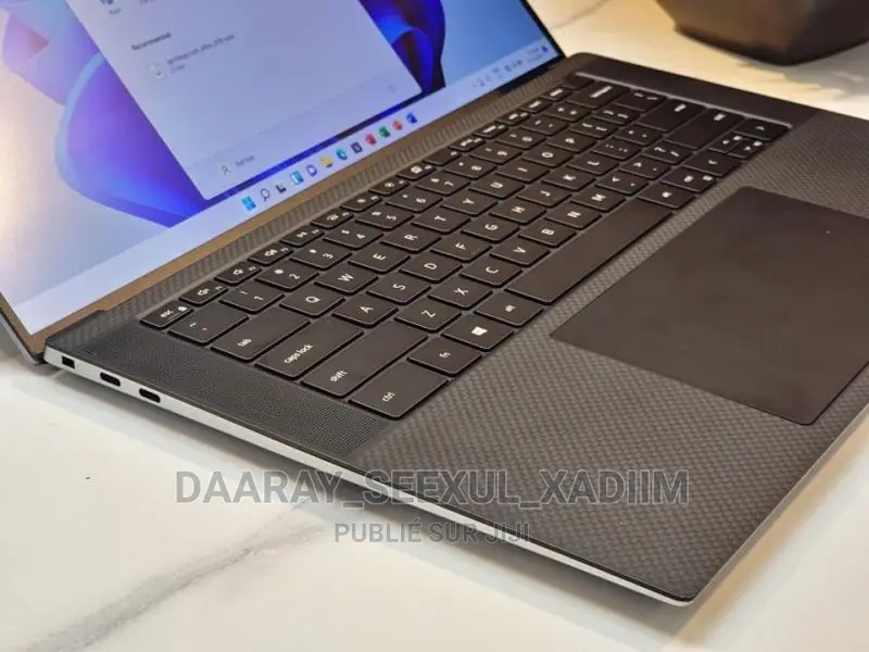 Ordinateur Portable Dell Precision 5570 32GB Intel Core I7 SSD 1T