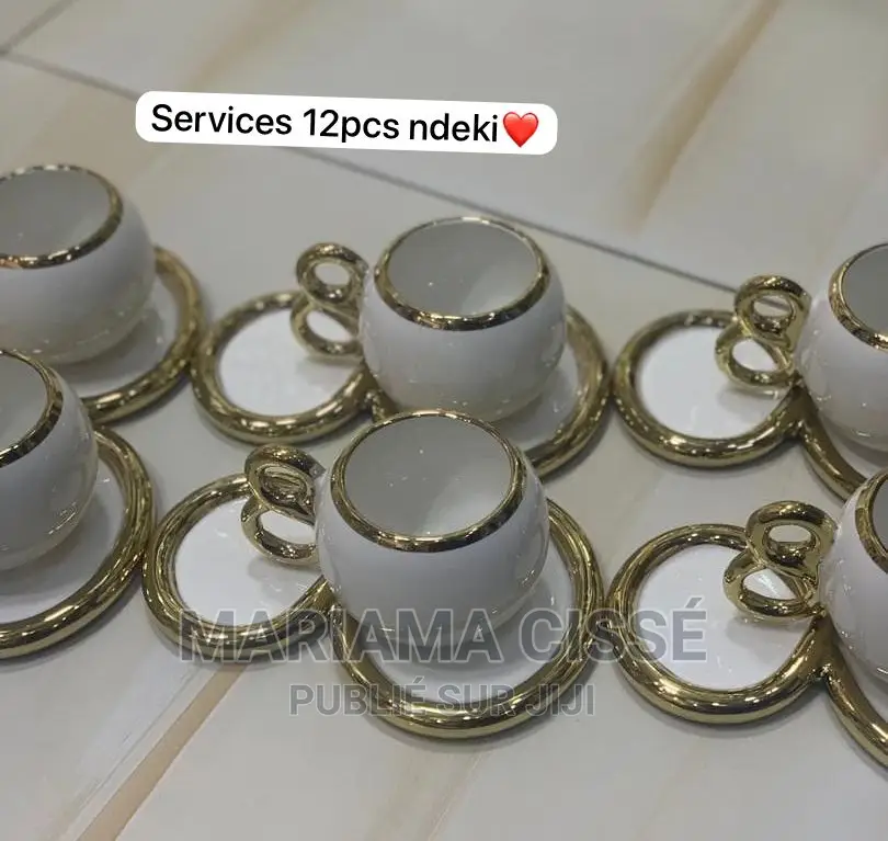 Ensemble Tasse Et Theaire