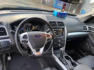 Ford Explorer 2015 Noir