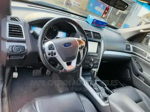 Ford Explorer 2015 Noir