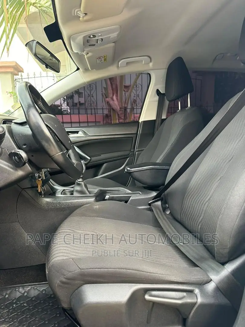 PEUGEOT 308 2018 Blanc