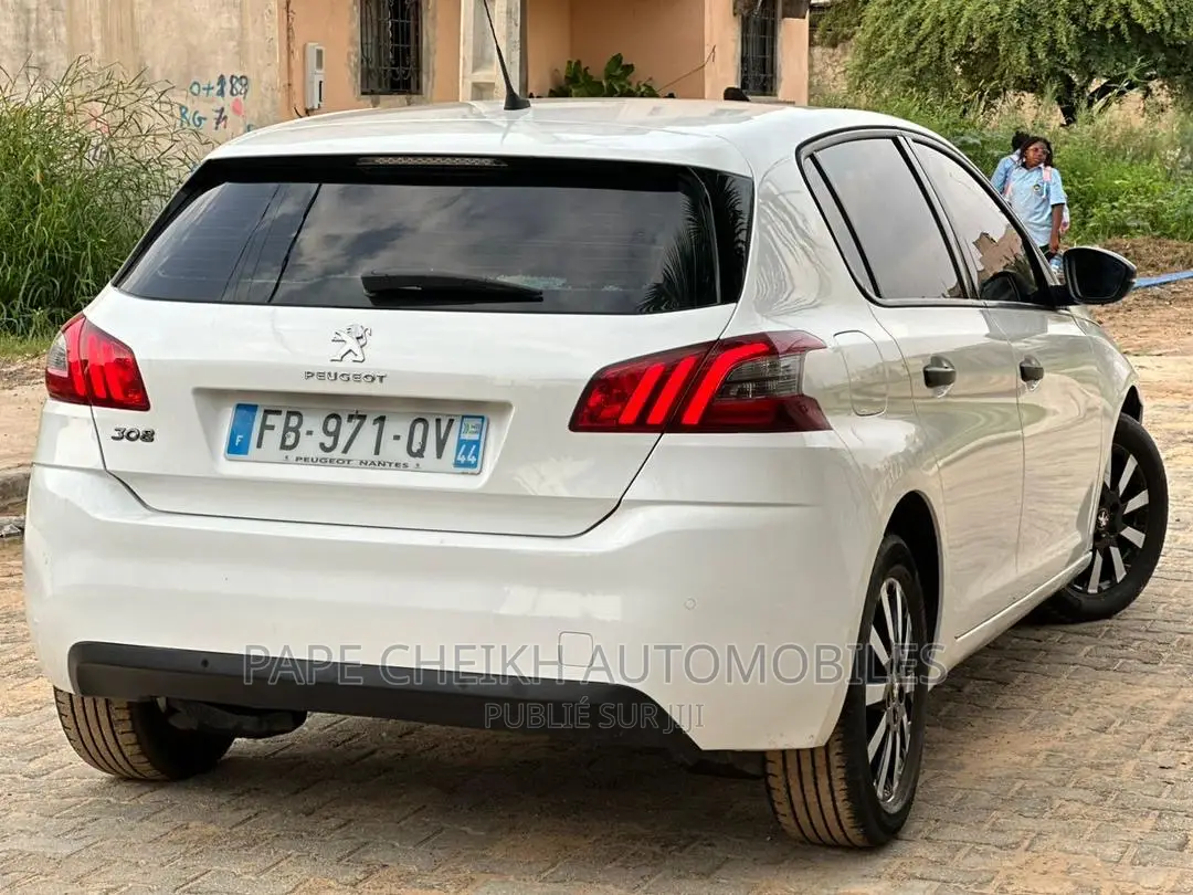 PEUGEOT 308 2018 Blanc