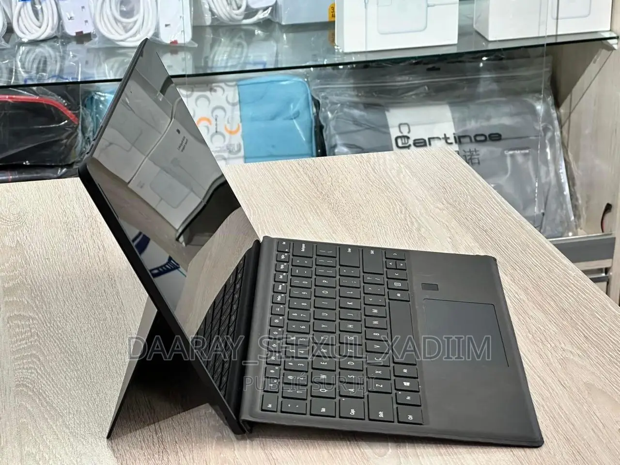 New Microsoft Surface Pro 6 16GB Intel Core I7 SSD 512GB