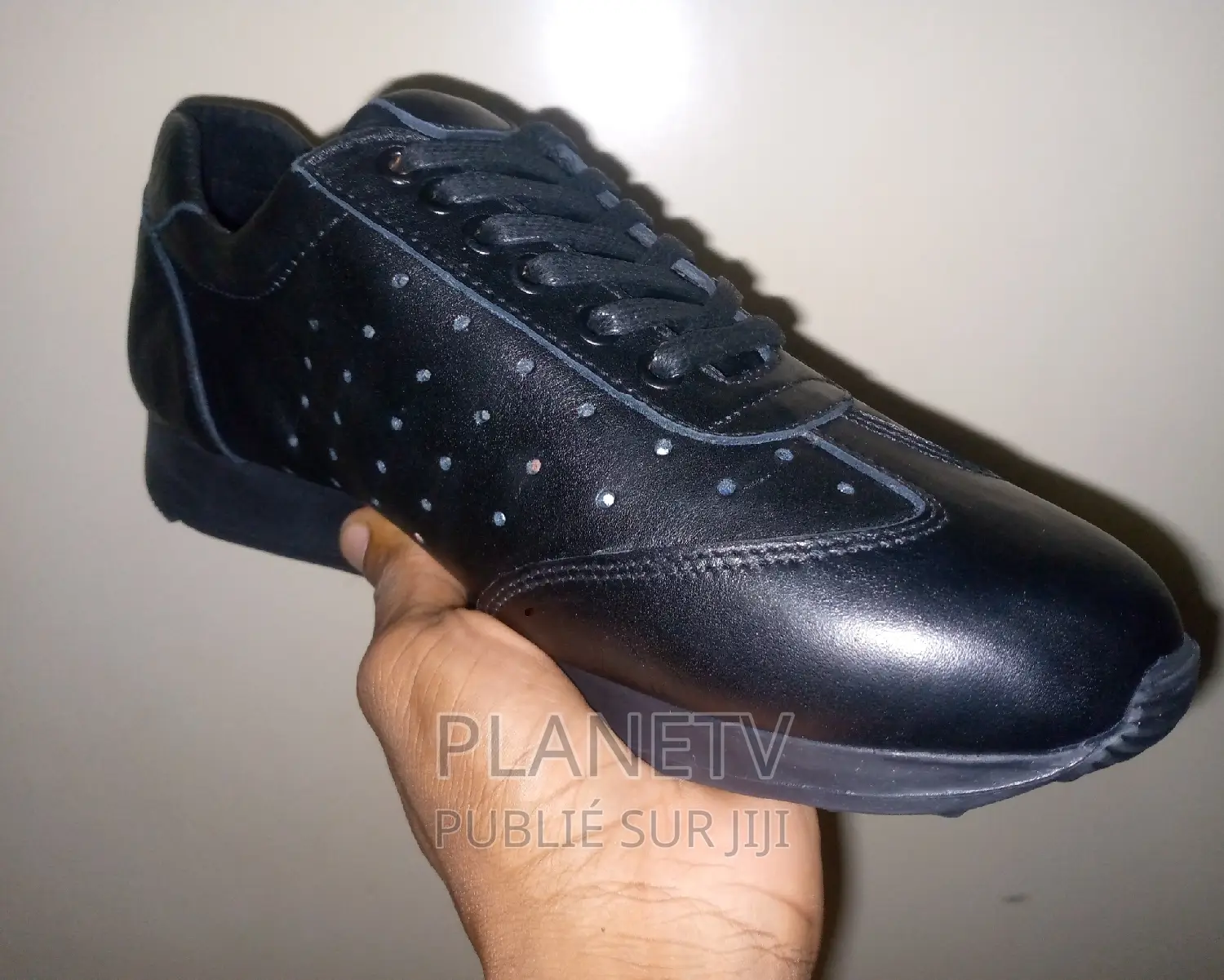 Chaussures en Cuir Disponible Pour Hommes