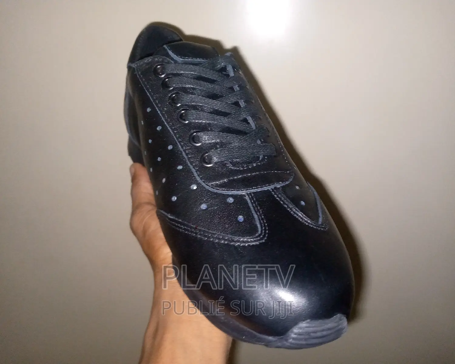 Chaussures en Cuir Disponible Pour Hommes