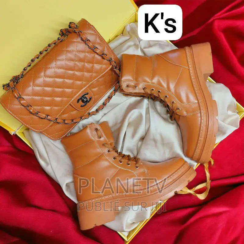 Chaussures Et Mini Sac Pour Femme