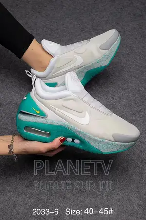 Chaussures Pour Hommes Disponible