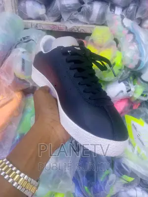 Chaussures Unisexe Disponible