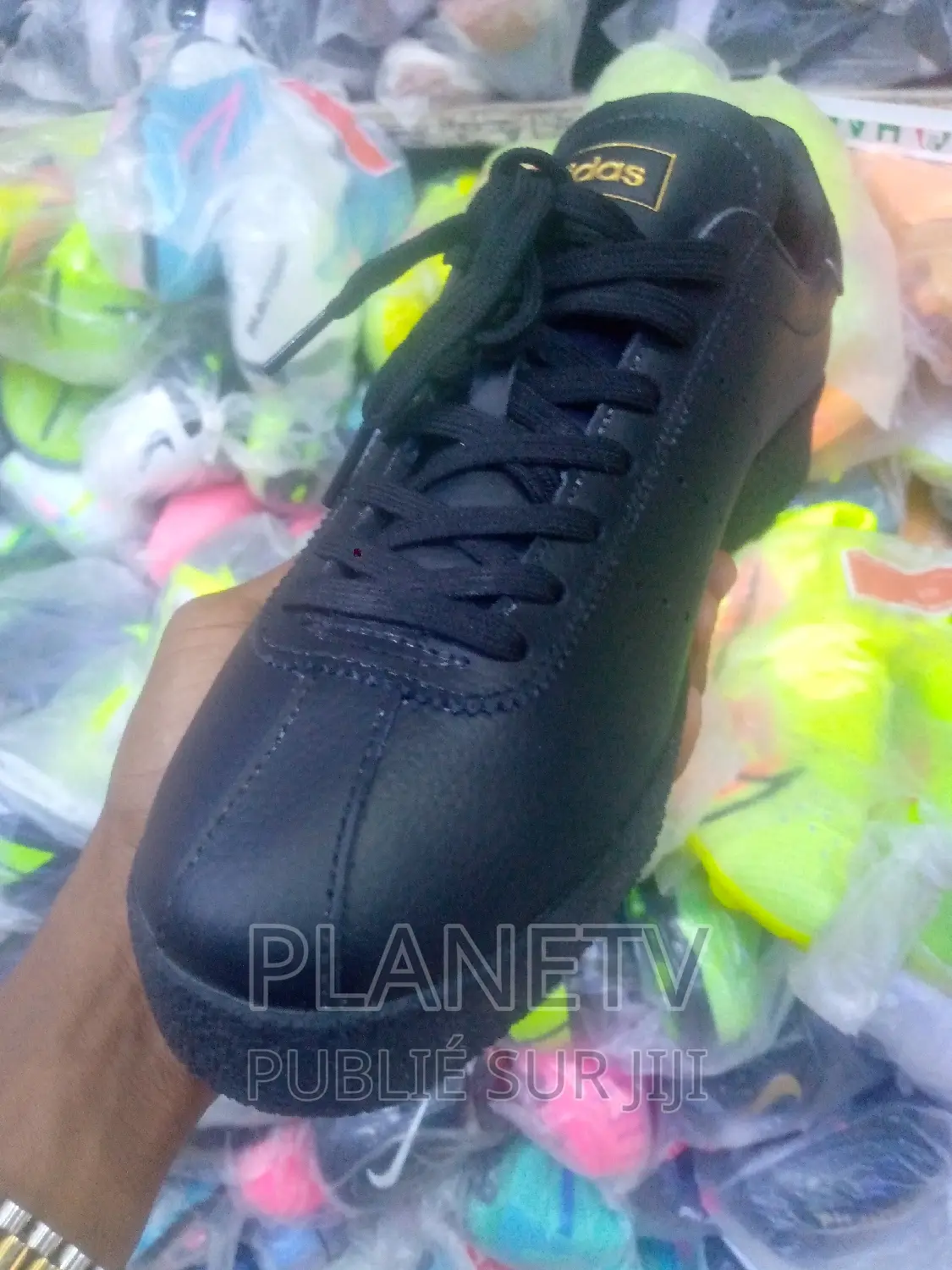 Chaussures Unisexe Disponible