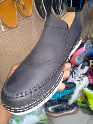 Chaussures en Promo Disponible Bs