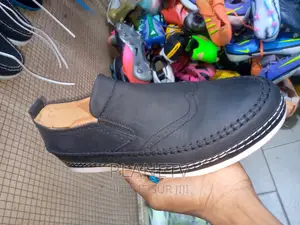 Chaussures en Promo Disponible Bs