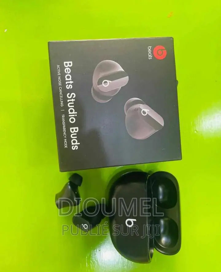 Beats Studio Buds