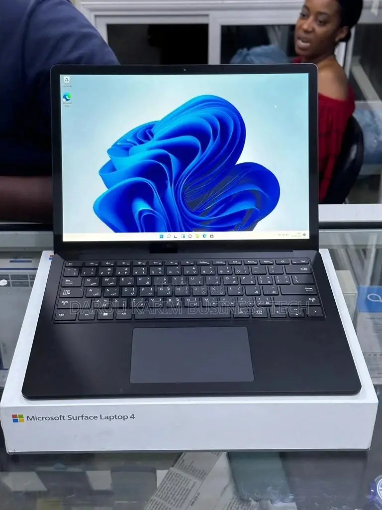 New Microsoft Surface Laptop 4 16GB Intel Core I7 SSD 512GB