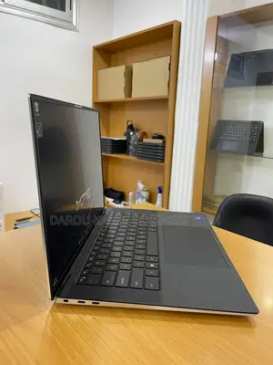Photo - Ordinateur Portable Dell XPS 15 9530 16GB Intel Core I7 SSD 1T