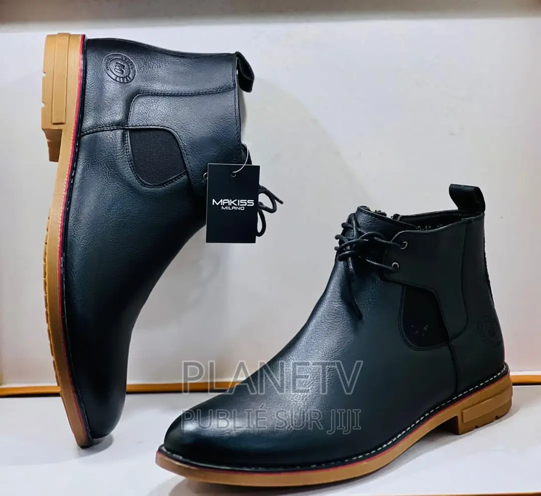 Chaussures En Cuir Disponible