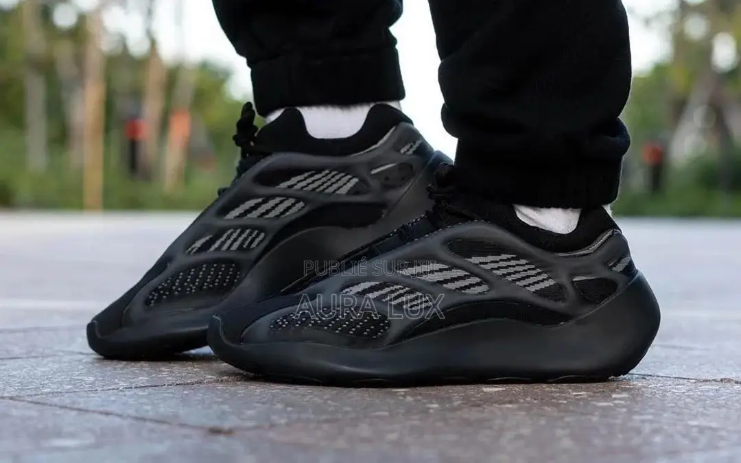 Original Adidas Yeezy 700 Disponible