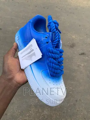 Chaussures Aire Force Disponible