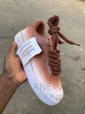 Chaussures Aire Force Disponible