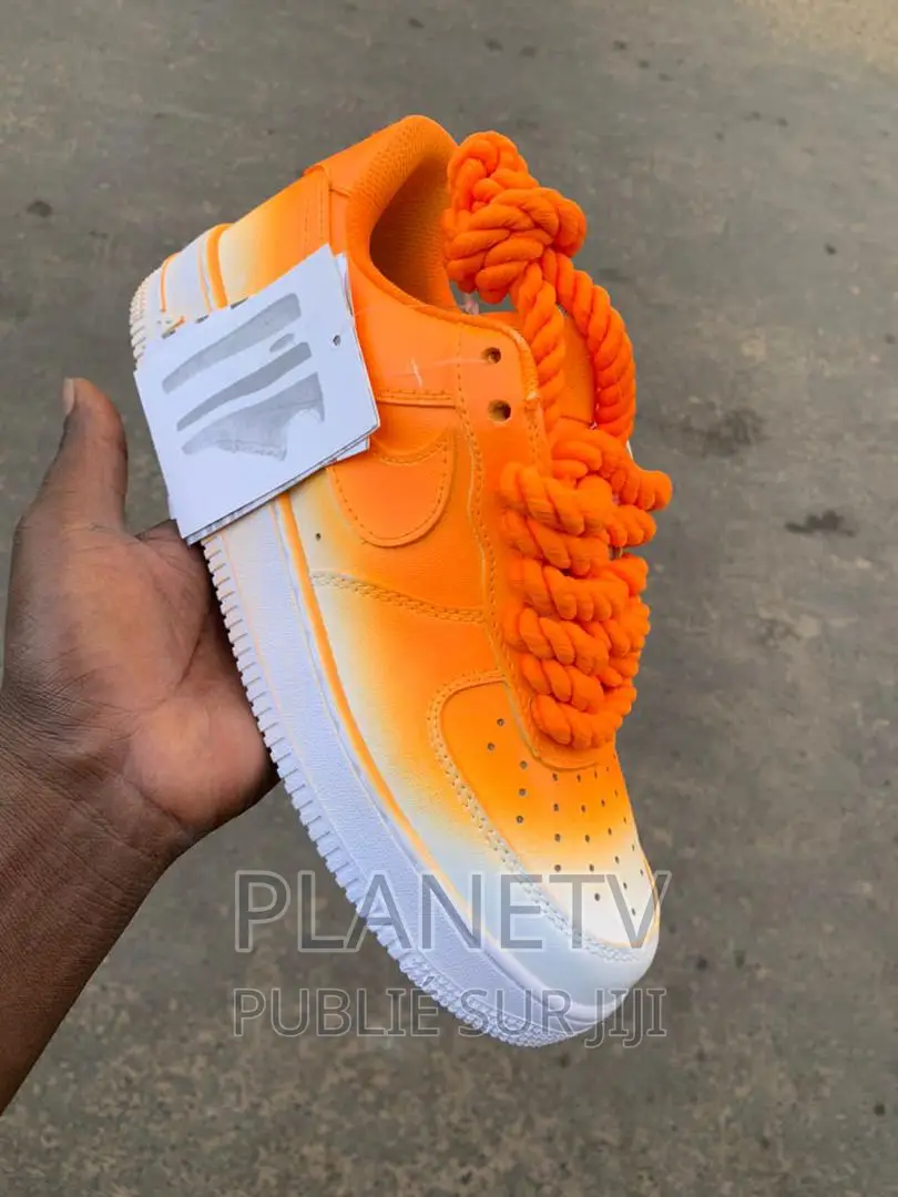 Chaussures Aire Force Disponible