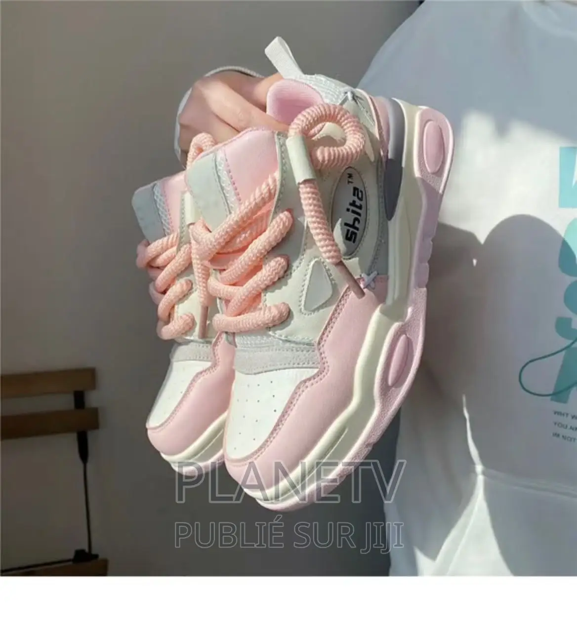 Chaussures Unisexe Disponible