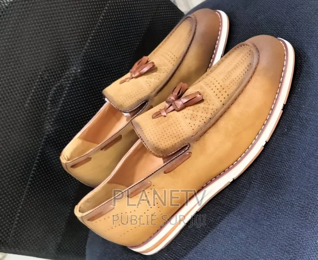 Chaussures Très Jolie Disponible