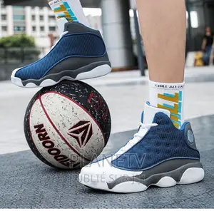 Chaussures Basket Jordan Disponible