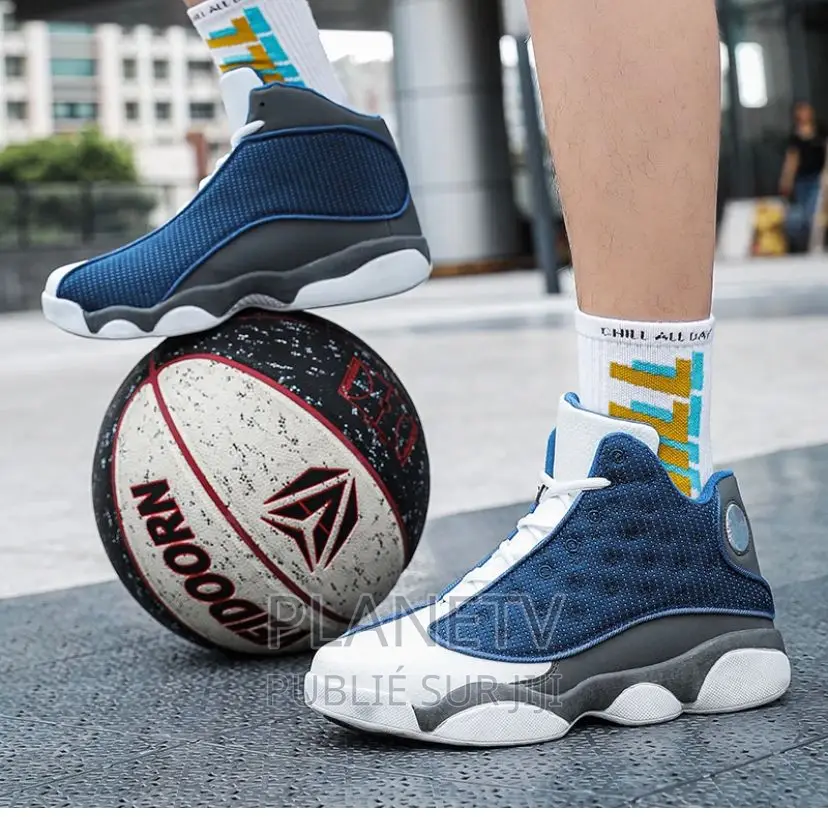 Chaussures Basket Jordan Disponible