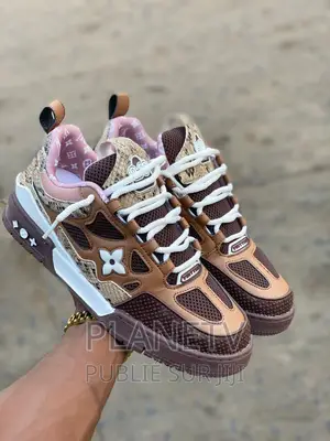 Chaussures Louis Vuitton Disponible