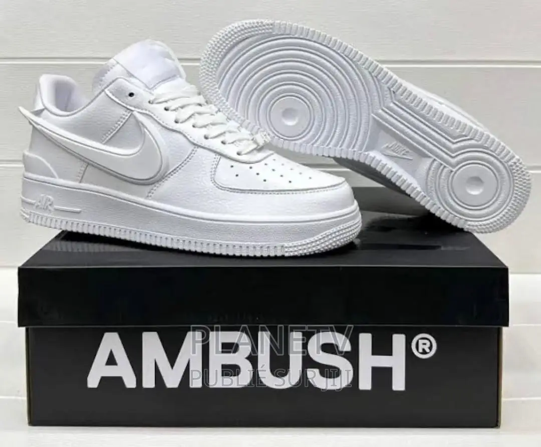 Chaussures Nike Très Jolie Disponible