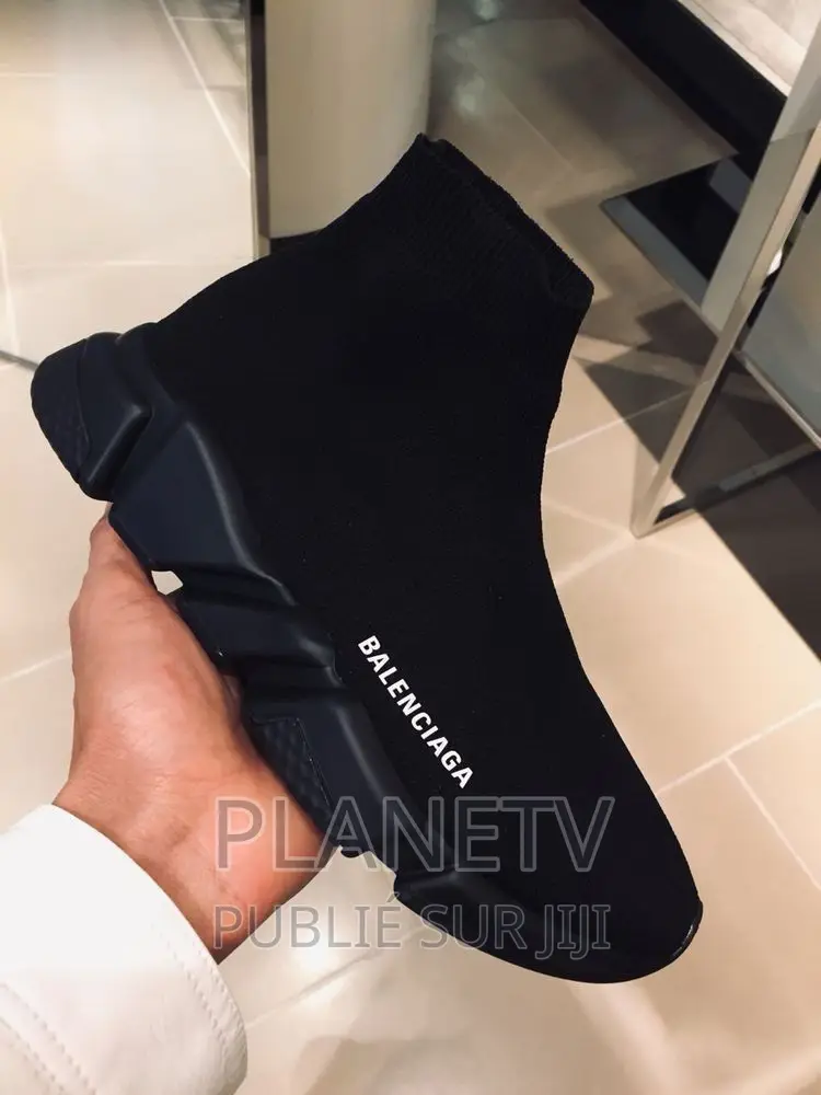 Balenciaga Disponible