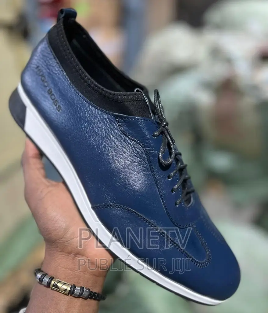 Chaussures Boss Cuir Très Jolie Disponible