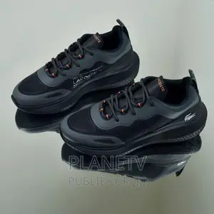 Chaussures Pour Hommes Disponible