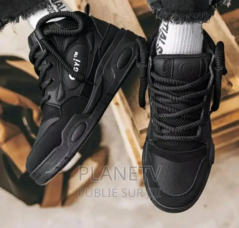 Chaussures Oggy Très Jolie Disponible