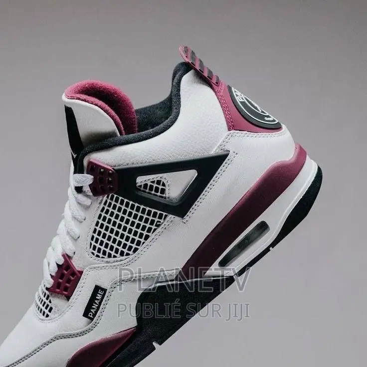 Chaussures Aire Jordan 4 Disponible