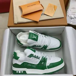 Chaussures Louis Vuitton Disponible