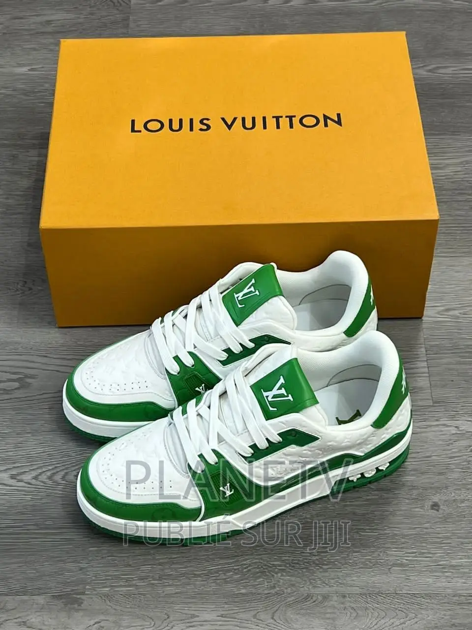 Chaussures Louis Vuitton Disponible