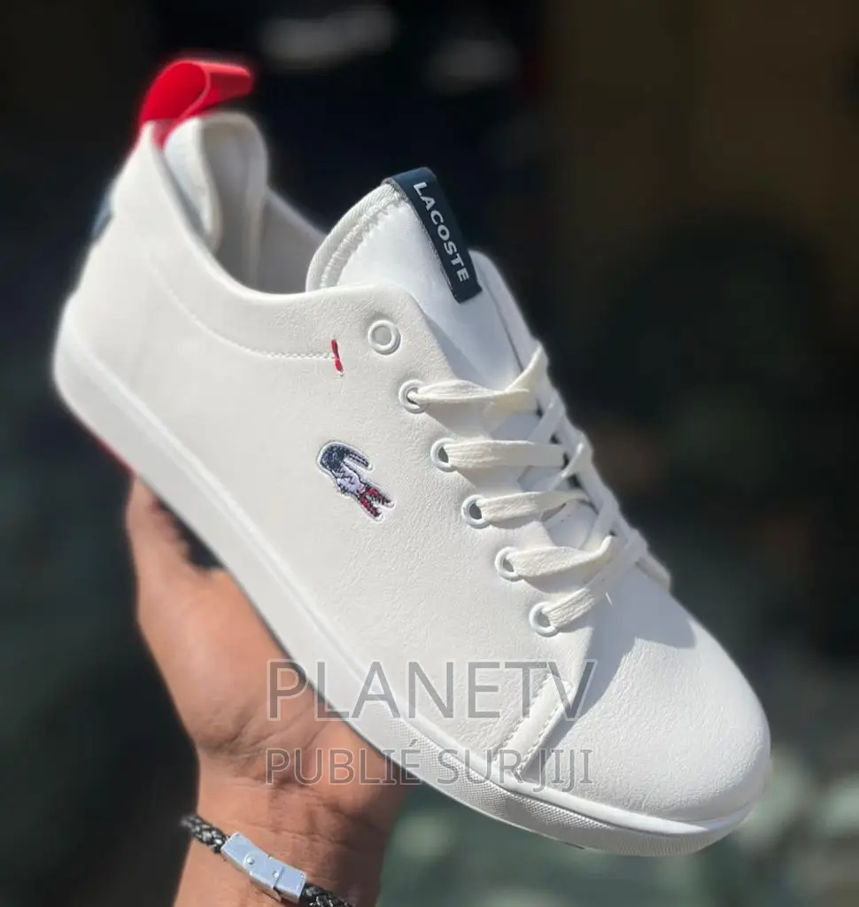 Chaussures Lacoste Disponible