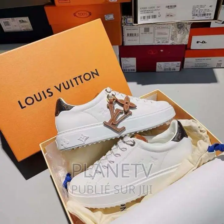 Louis Vuitton Disponible